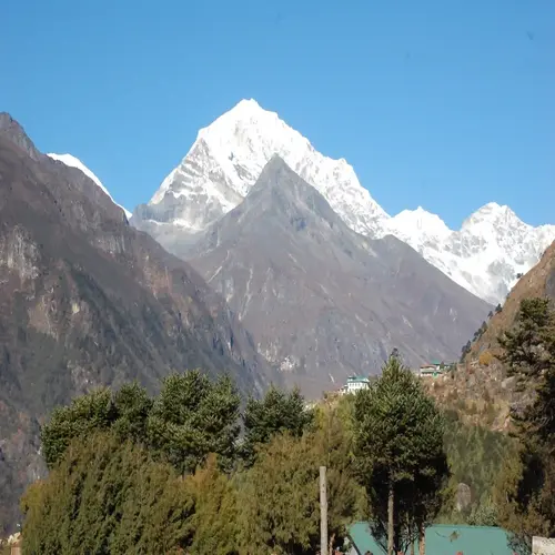 everest-three-passes-trek-itinerary-way-to-tengbuche